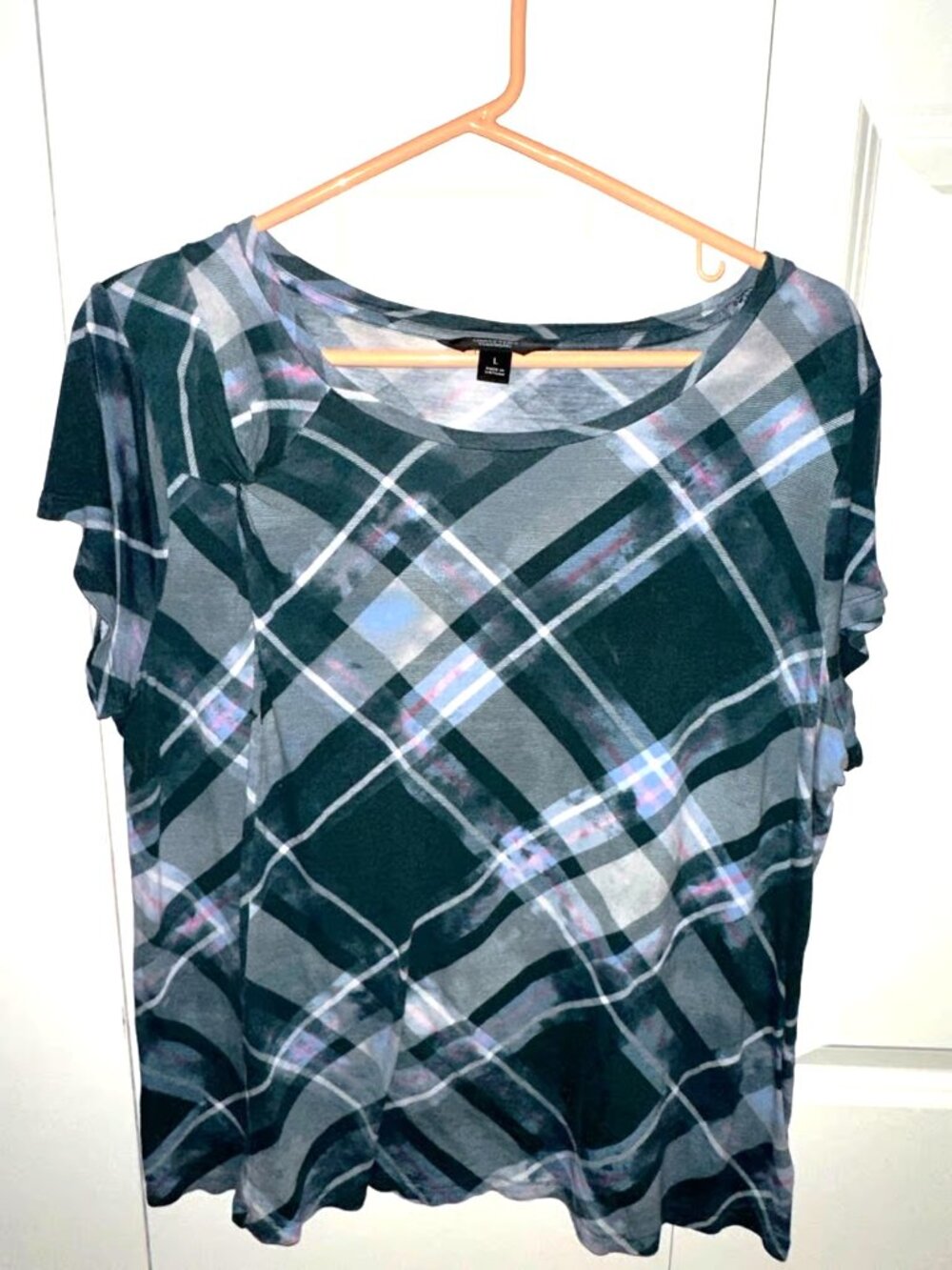 Simply Vera Plaid Top